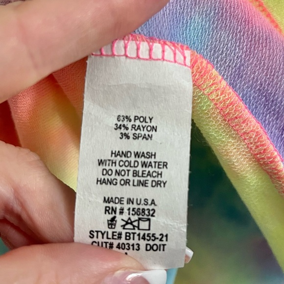 BiBi Open Shoulder Top - Picture 4 of 7